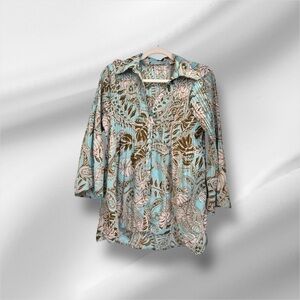 Sunny Leigh Blue Boxy Blouse with Cuffed Sleeves and Notched Collar